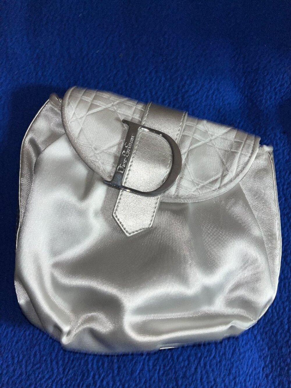CHRISTIAN DIOR SILVER SNAP CLOSE COSMETIC BAG‎ CLUTCH